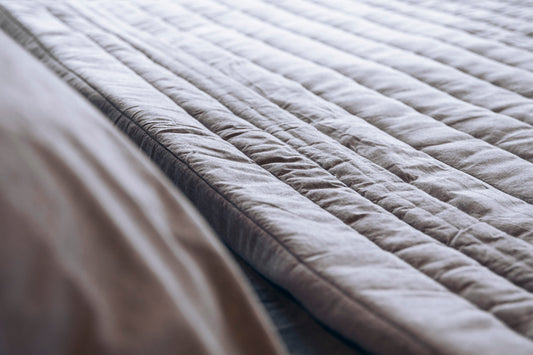 What 220 Thread Count Really Means (And Why Higher Isn’t Always Better for Bedding)